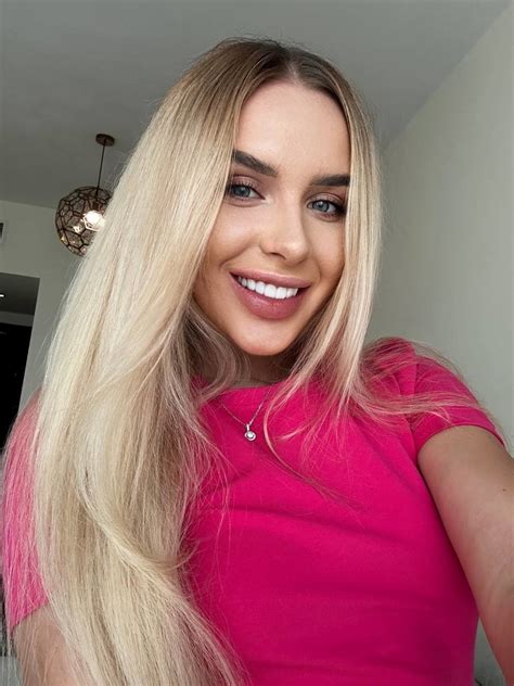 Babe Marina Russian Escort In Dubai