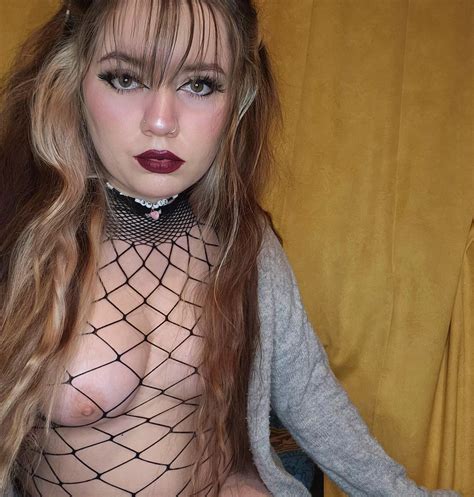 Cum Make My Perky Tits Jiggle Nudes PerkyChubby NUDE PICS ORG