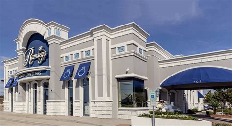 Mailing and Postal Services at The UPS Store in Metairie 3