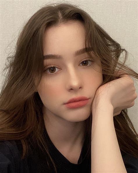 Dasha Taran Wiki: Age, Height, Ethnicity, Family, Boyfriend, Wealth