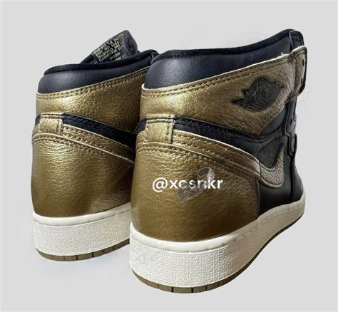 Air Jordan 1 High OG Metallic Gold DZ5485-071