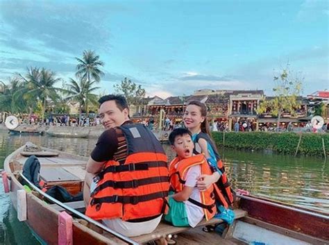 Loạt ảnh bikini nóng bỏng của Hồ Ngọc Hà khi đi du lịch cùng Kim Lý