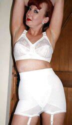 More Cool Milf Girdles ZB Porn