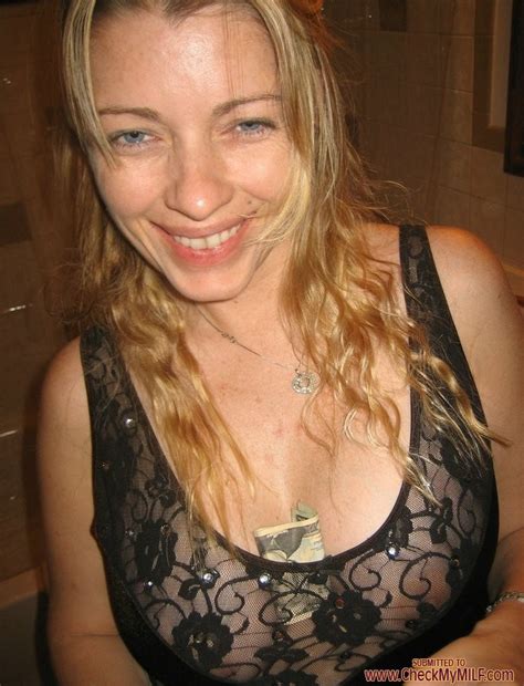 Busty Amateur Wife Posing Porn Pictures XXX Photos Sex Images PICTOA