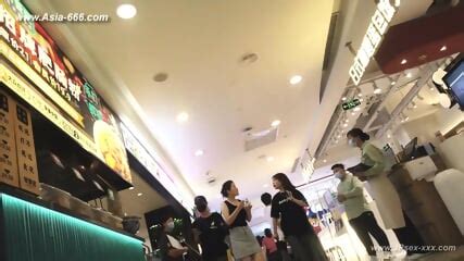 Peeping Chinese Amateur Upskirt