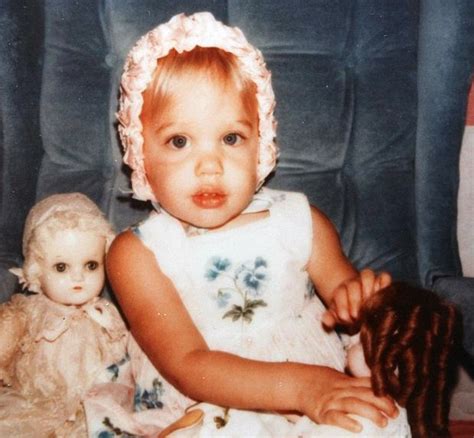 Редкие и уникальные фото Анджелины Джоли