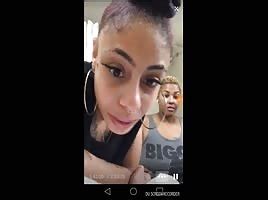 Ass Tittys All On Scope ShesFreaky