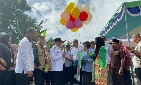 Pj Bupati Mempawah Lanjutkan Launching Posyandu Ilp Cempaka Putih Di