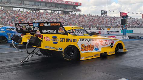 Ron Capps Wins The Nhra Us Nationals While Driving A Funny Car Honoring