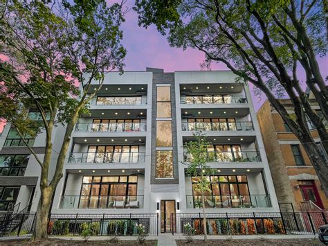 Lincoln Park Condos - T2