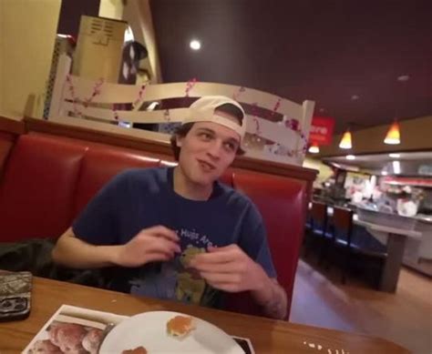 Can He Eat My Pussy Like That Notice The Way He Lifts His Head Up For