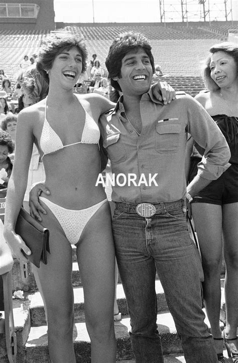 Hot Sexy Jan Smithers Bikini Pics