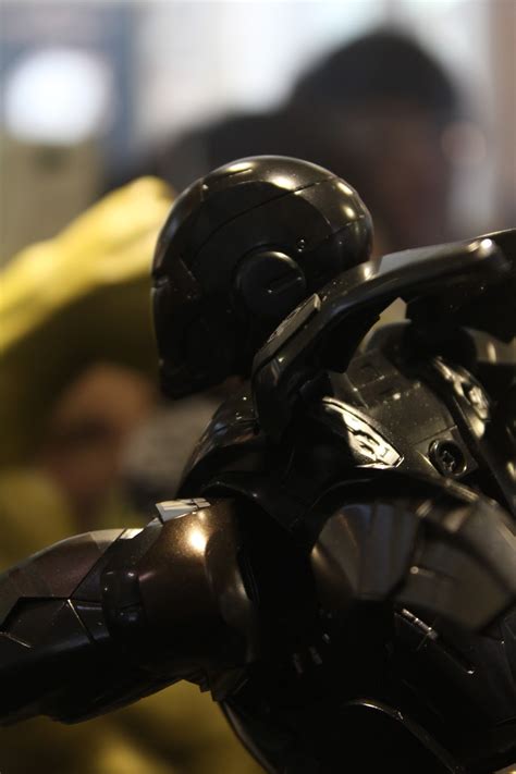 Hot Toys Iron Man Mark Vii Toys Zone D Figures Price List Reviews