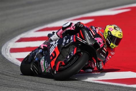 MotoGP Espargarò domina su Aprilia le prove libere in Catalogna