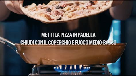 Come Si Cucina La Nostra Pizza Extravoglia La Sottile In Padella Youtube