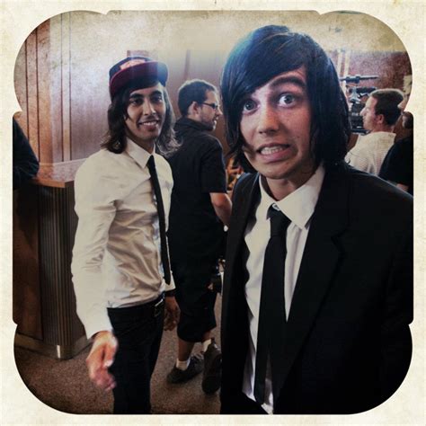 A Day in the Life of a Music Junkie: Pierce the Veil ft. Kellin Quinn ...