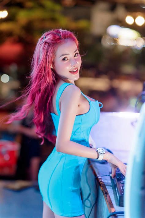 Ng N Di N Bikini B N Xe C Vi N Chi N C M Tranh C I H T Th I Hay Sao M Ph I L M Chuy N Ph N