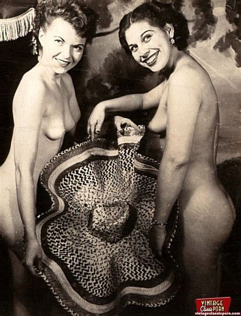 Classic Porn Real Amateur Thirties Girls S XXX Dessert Picture 3