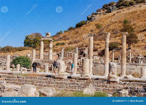 Ancient City Ephesus Efes In Turkey Ancient Architectural Structures