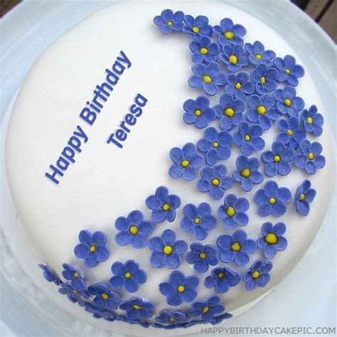 ️ Violet Flowers Birthday Cake For Teresa