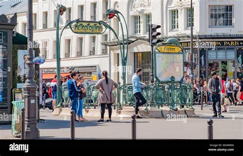 Metro Anvers Paris Hi Res Stock Photography And Images Alamy