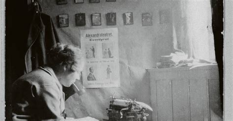 Dansk Forfatter Havde Sex Med Andre Kvinder Rejste Jorden Rundt Og Skrev Bestsellers Pludselig