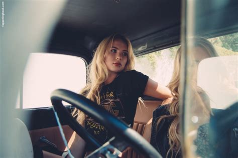 Amber Davis Nude Onlyfans Leaks Fappening Page Fappeningbook