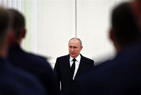 Putin says "in control" but Russian elites skeptical | The Peninsula Qatar