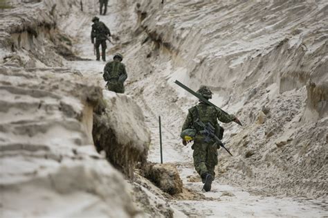 Best Canadian Army Images On Pholder Military Porn Tank Porn And Canadian Forces