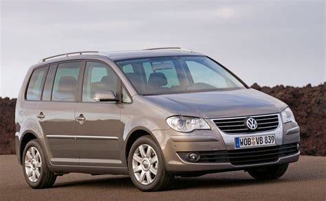 Volkswagen Touran Minivan Mpv Reviews Technical Data Prices