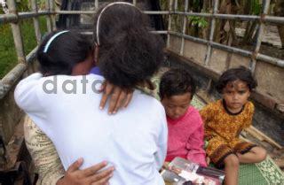 Korban Gempa Bumi Yogyakarta DATATEMPO