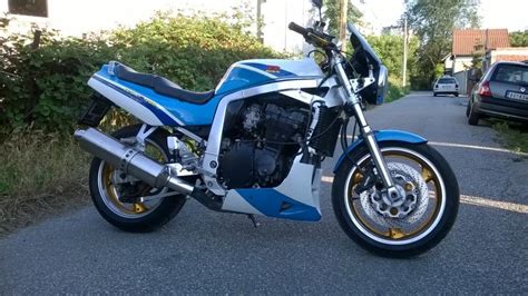 P Suzuki Gsxr 750 1988 Naked Prodajem BJBikers Forum