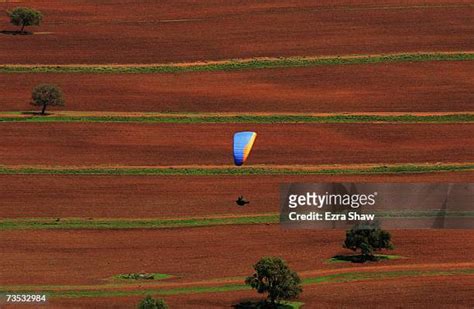 Manilla Paragliding Photos and Premium High Res Pictures - Getty Images