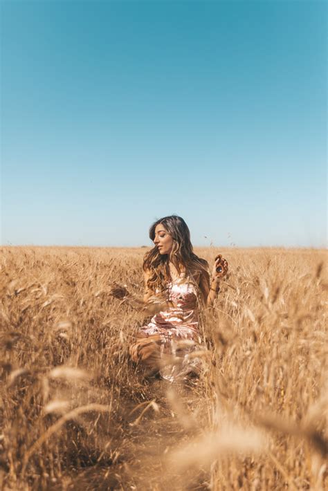 A NEW COLLECTION FOR NUDE LOVERS Amelia Liana