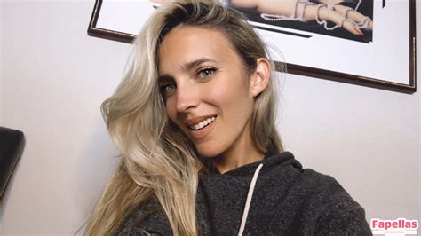 Roxy Striar Aka Roxystriar Nude Leaks OnlyFans Patreon Fapellas