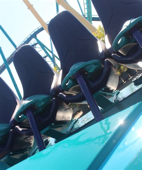 Seaworld Orlando Unveils Custom Coaster Car For Mako