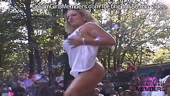 Hotwives And Girlfriends Strip Naked In Wild Contest XVIDEOS