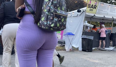 Sexy Latina In Pink Soft Leggings Bubble Spandex Leggings Yoga Pants Forum