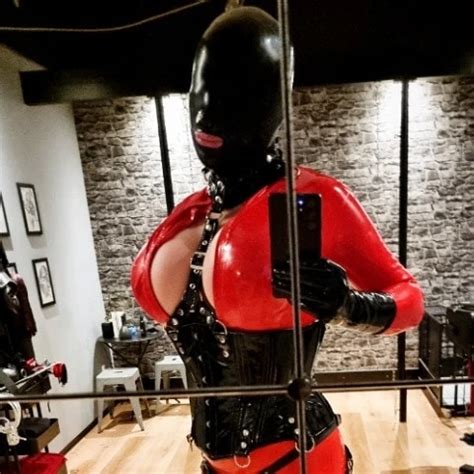 Red Latexdoll Blowjob Training Shemale Amateur Amateur Porn Feat Hooded June XHamster