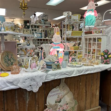 Geneva Antique Market | Geneva IL