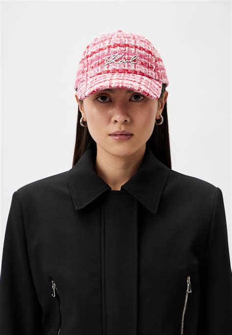 Бейсболка женская Karl Lagerfeld 241W3404 купить за 12070 руб.