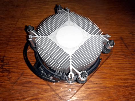 CPU chladič - AMD Wraith Stealth AM4 | Aukro