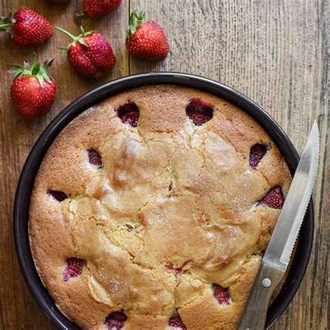 Fresh Strawberry Moelleux Cake - Pardon Your French