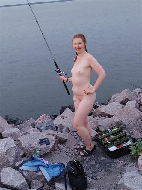 Fully Naked Fishing F Scrolller
