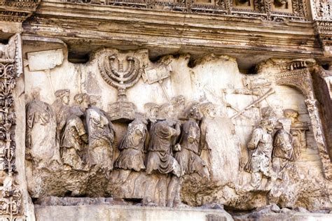 arch  titus colosseum rome