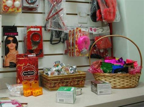 Dia do Sexo tem desconto em sex shop mas imaginação pode render algo diferente Consumo