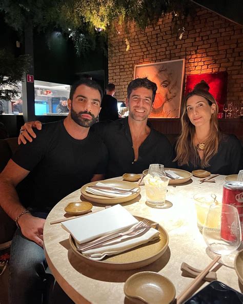 Namoro Gay Marcos Pitombo Assume Romance Ap S Declara O Guia Gay S O Paulo