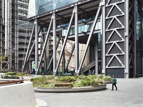 The 394 route surprisingly has some of the best views in the state 8