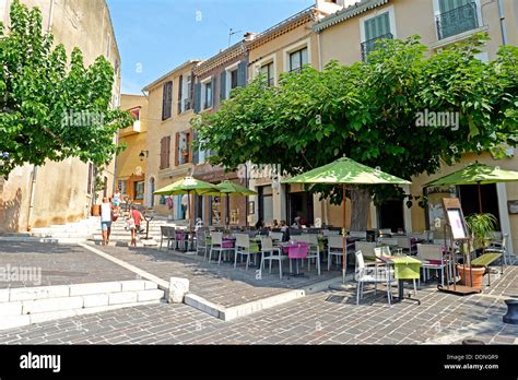 Cassis France Cafe Hi Res Stock Photography And Images Alamy