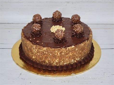 Ferrero Rocher Cheesecake